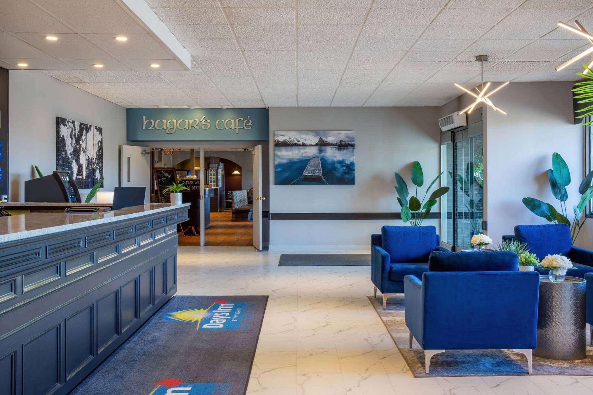 Norsemen Inn Camrose Buitenkant foto